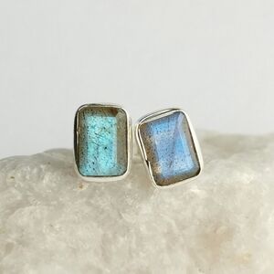Labradorite earrings in Sterling Silver Blue Green Flash 🆕